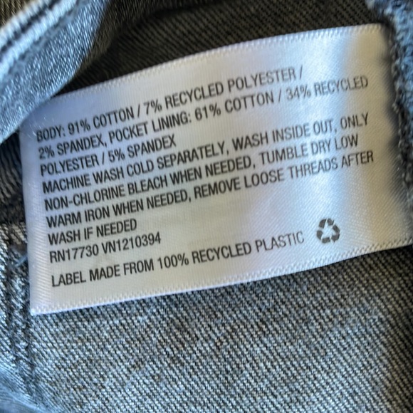 UNIVERSAL THREAD Gray distressed Skinny Jeans, Size 10/30 - Picture 7 of 7